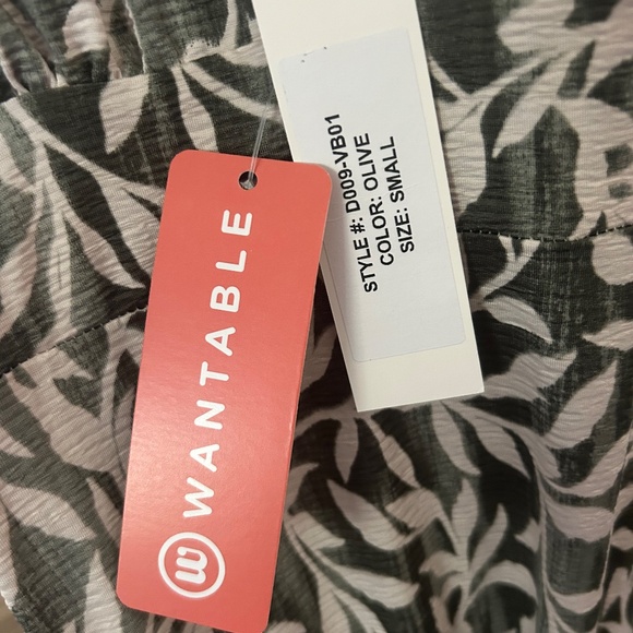 NWT! Maxi Dress Brooklyn Isle Size Sm - Picture 3 of 3